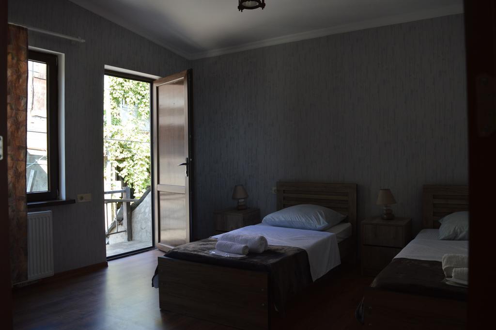 Ferienwohnung Terasa Mtacminda Tbilisi Exterior foto